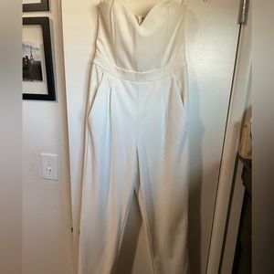 White/cream sleeveless jumpsuit